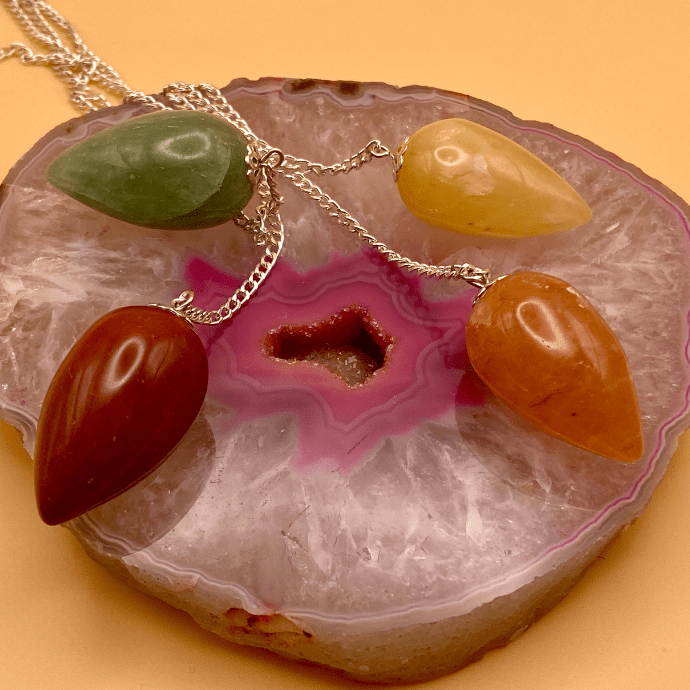 Péndulo ovoide mineral