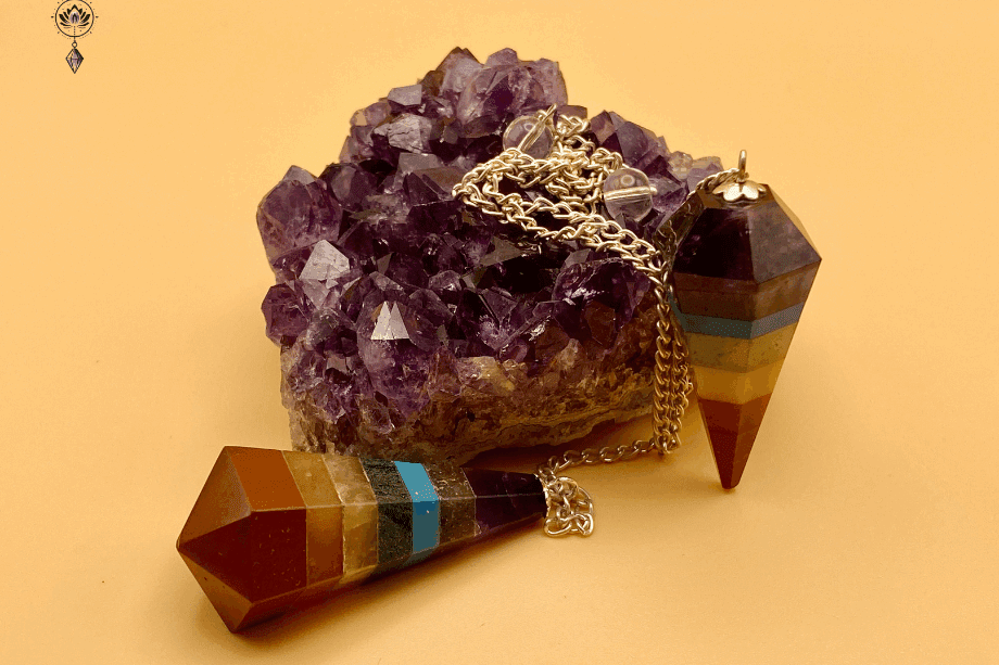 pendulos de minerales de los 7 chackras